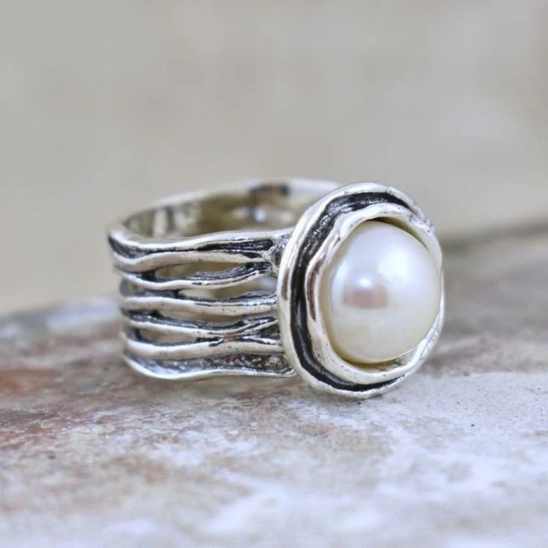 Unique Hollowed-out Stylish Vintage Ring